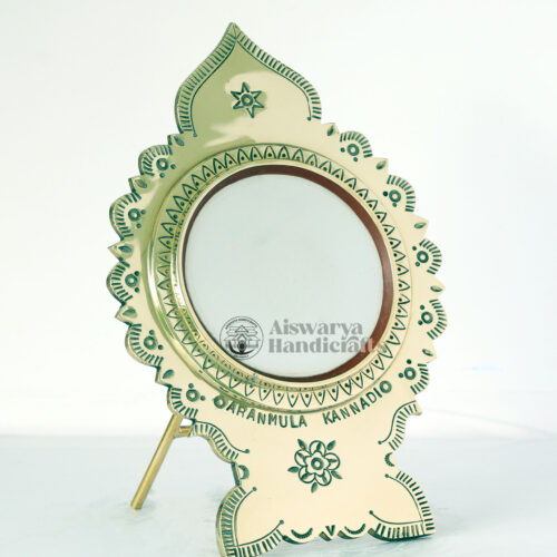 Traditional Back Stand Model (3 Inch Mirror Size)